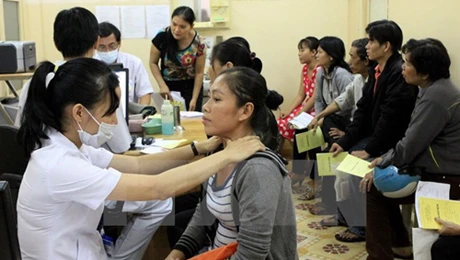 Crowds of patients need check-ups per day at the Ho Chi Minh Oncology Hospital (Photo: VNA)